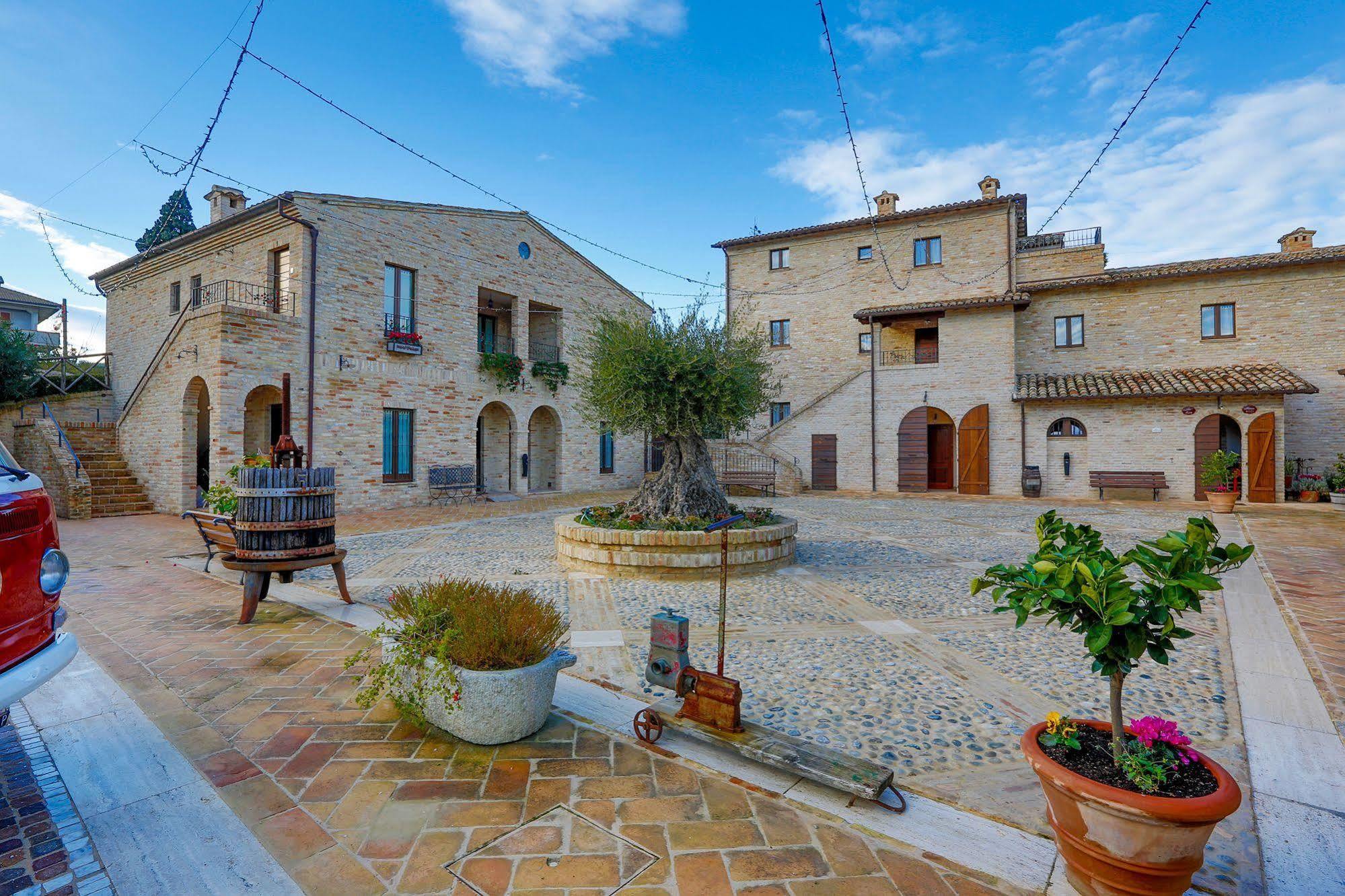 Agriturismo Il Sapore Della Luna Monteprandone Ngoại thất bức ảnh